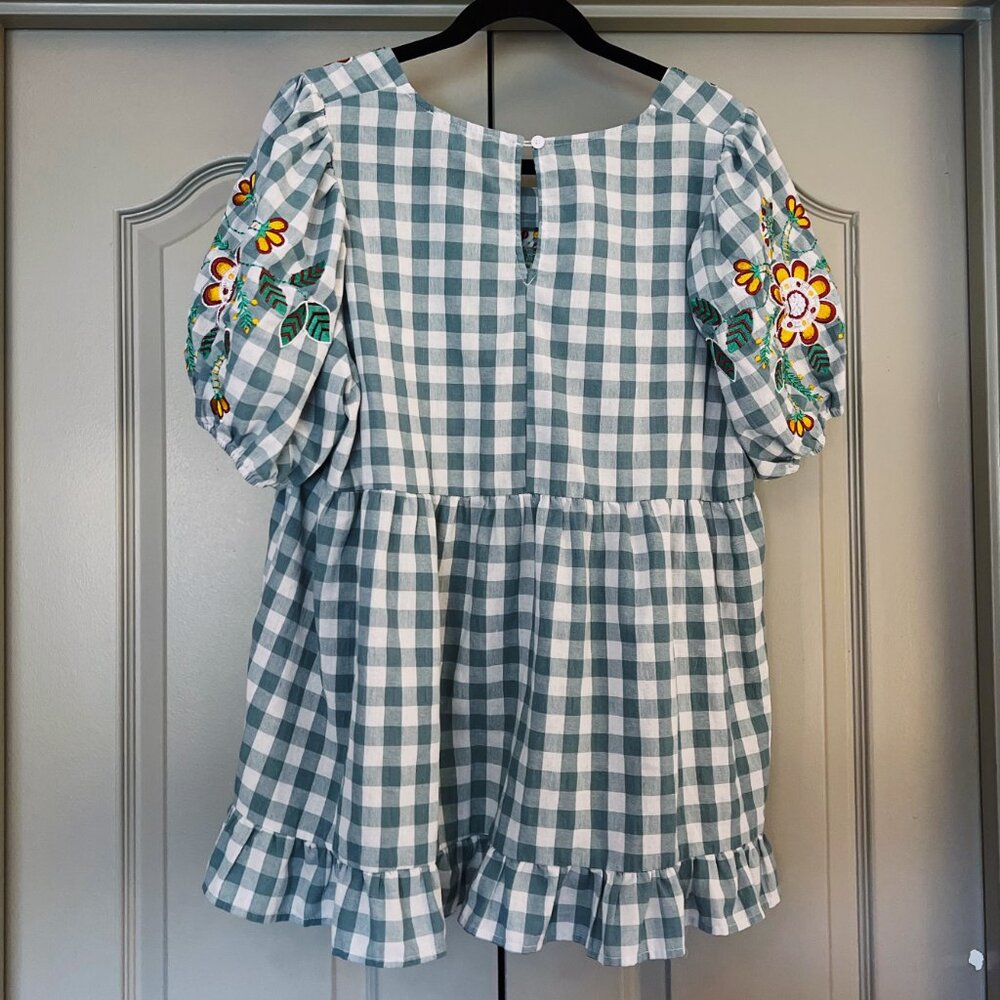 SOLD 💗 Davi & Dani Embroidered Gingham Top Women’s Large Blue Floral Boho - Picture 5 of 8